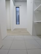 玄関 レピュア北千住レジデンス