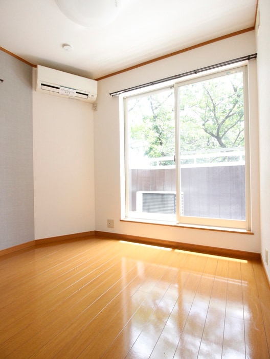 居室 カ－サヴェルデ