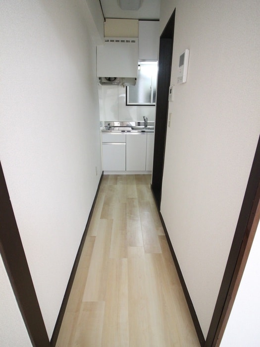 廊下 ボン・ボヤージュ高円寺