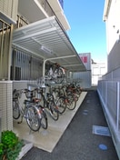 駐輪場 リヴィエール