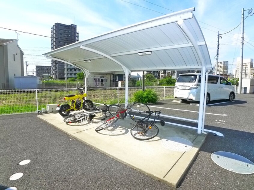 駐輪場 クレオール