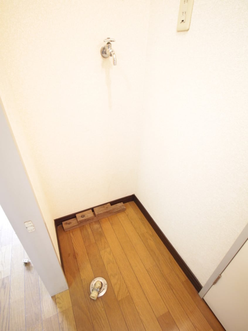 洗濯機置場 ファミ－ル鈴木