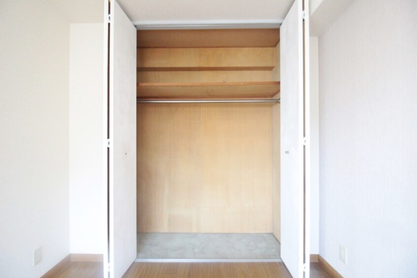 収納 テック原ビル