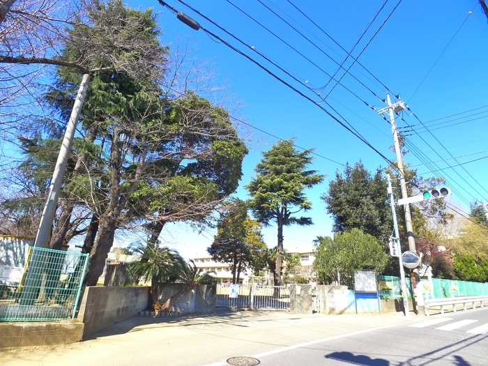 園生小学校(小学校)まで712m エクセル海宝