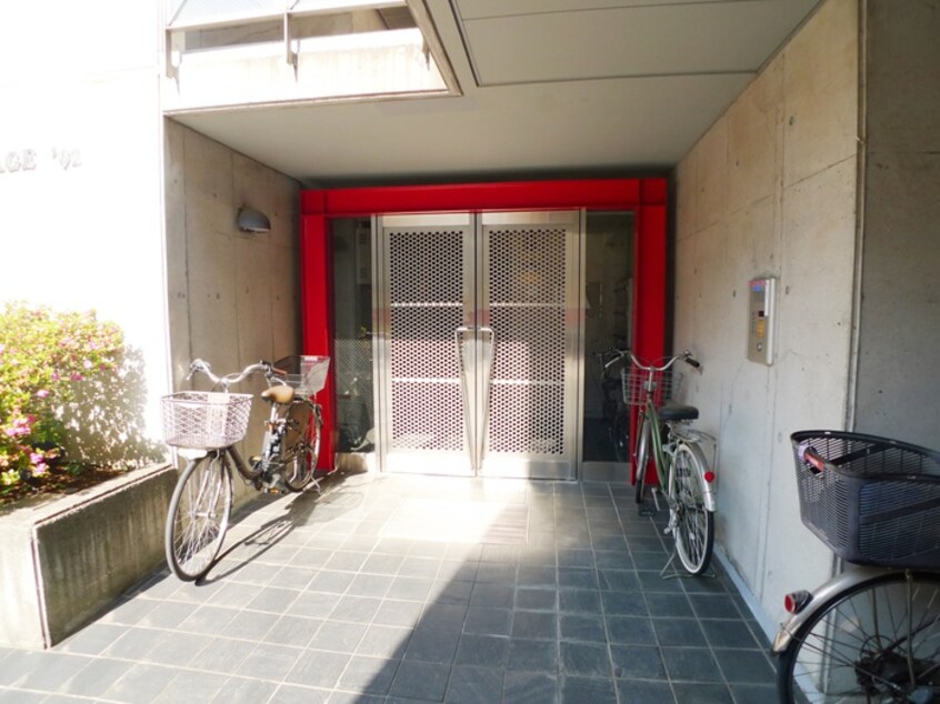 エントランス部分 ウエストビレッジ９１
