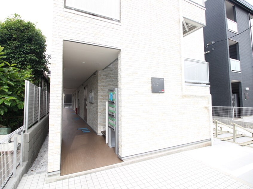 エントランス部分 リブリ・上つるま