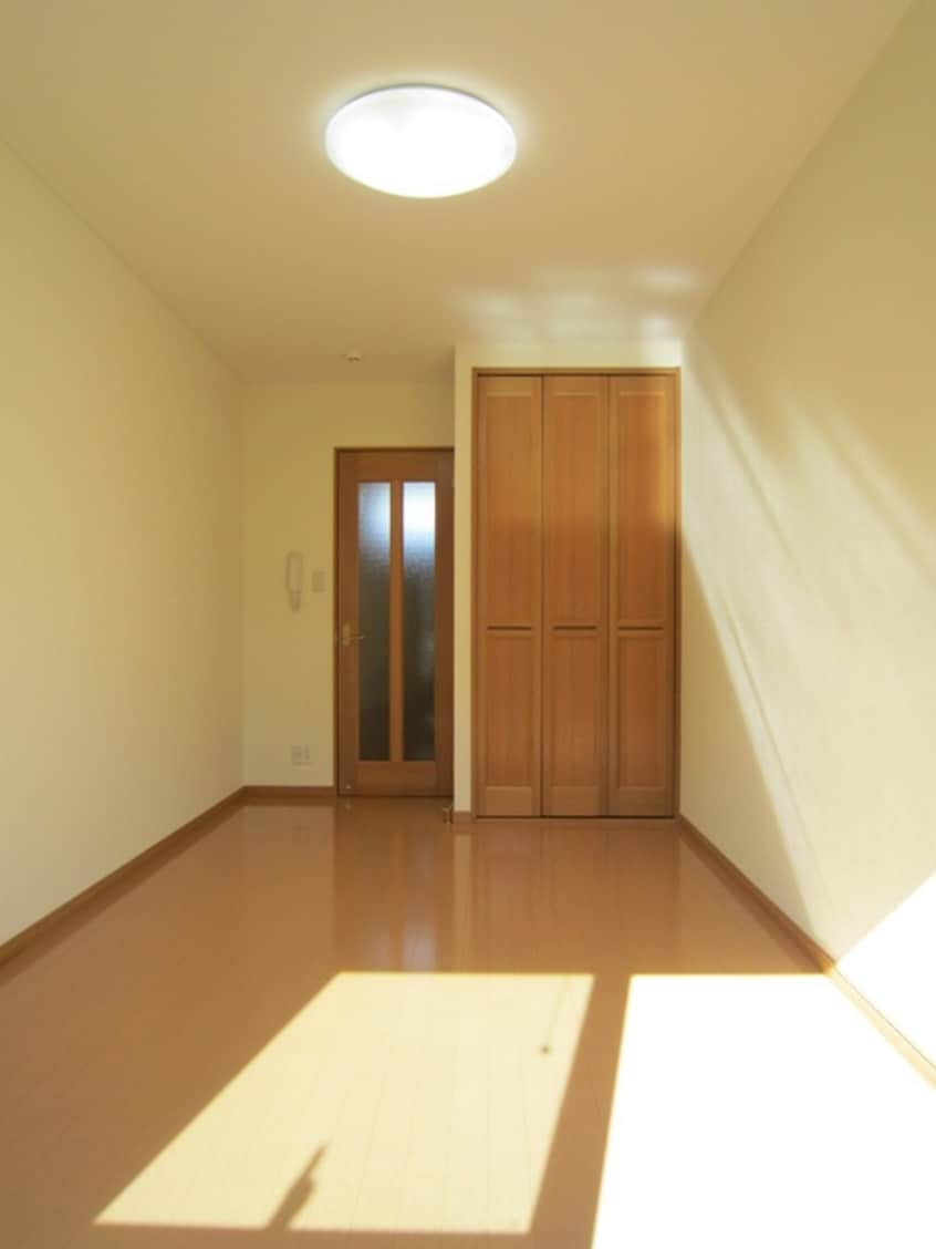 居室 シャトル聖調布