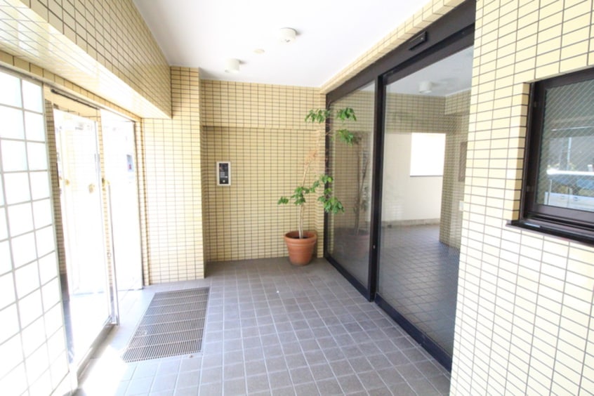 エントランス部分 アノンテラス新百合ヶ丘