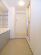 洗濯機置場 サンパセオ新柏E号棟（806）