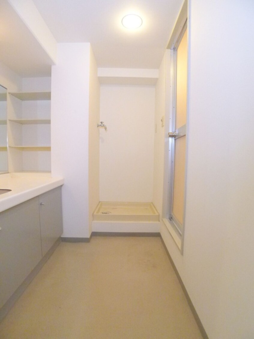 洗濯機置場 サンパセオ新柏E号棟（806）