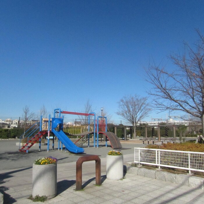 大津公園(公園)まで374m スタ－ヒルズ大津