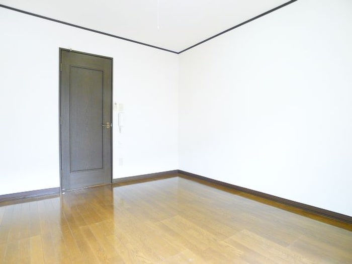 居室 モ－タ－ハウスオカモト