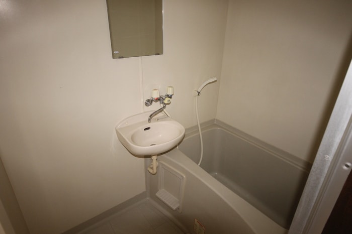 バス／シャワールーム等 モ－タ－ハウスオカモト