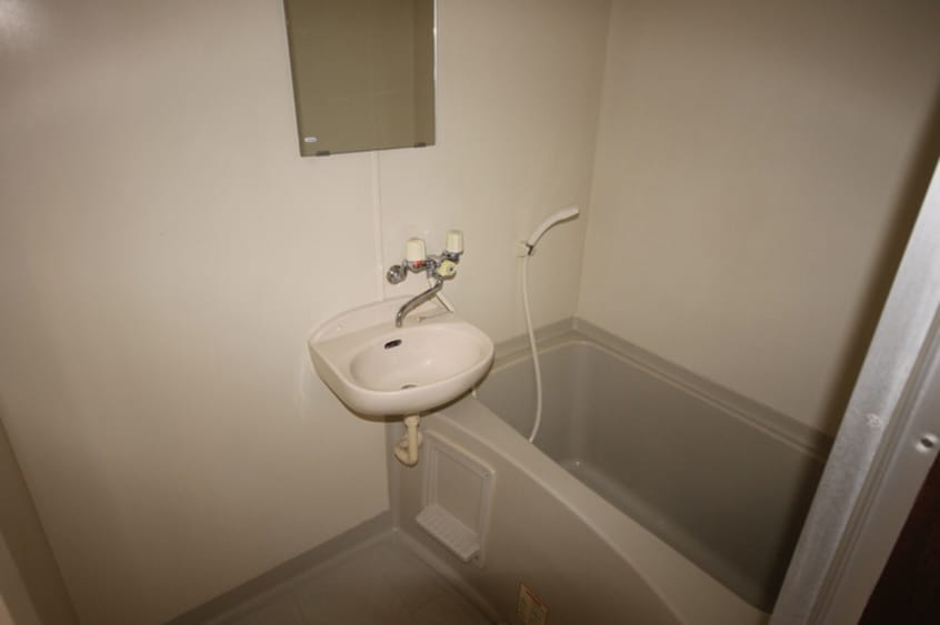 バス／シャワールーム等 モ－タ－ハウスオカモト