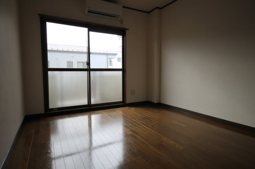 居室 モ－タ－ハウスオカモト