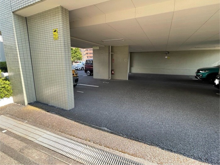 駐車場 エクレール東川口（707）