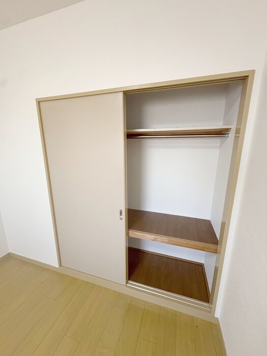 収納 エクレール東川口（707）