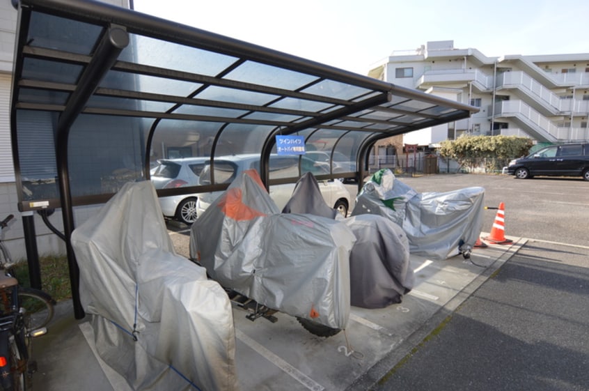 駐輪場 ツインハイツB棟