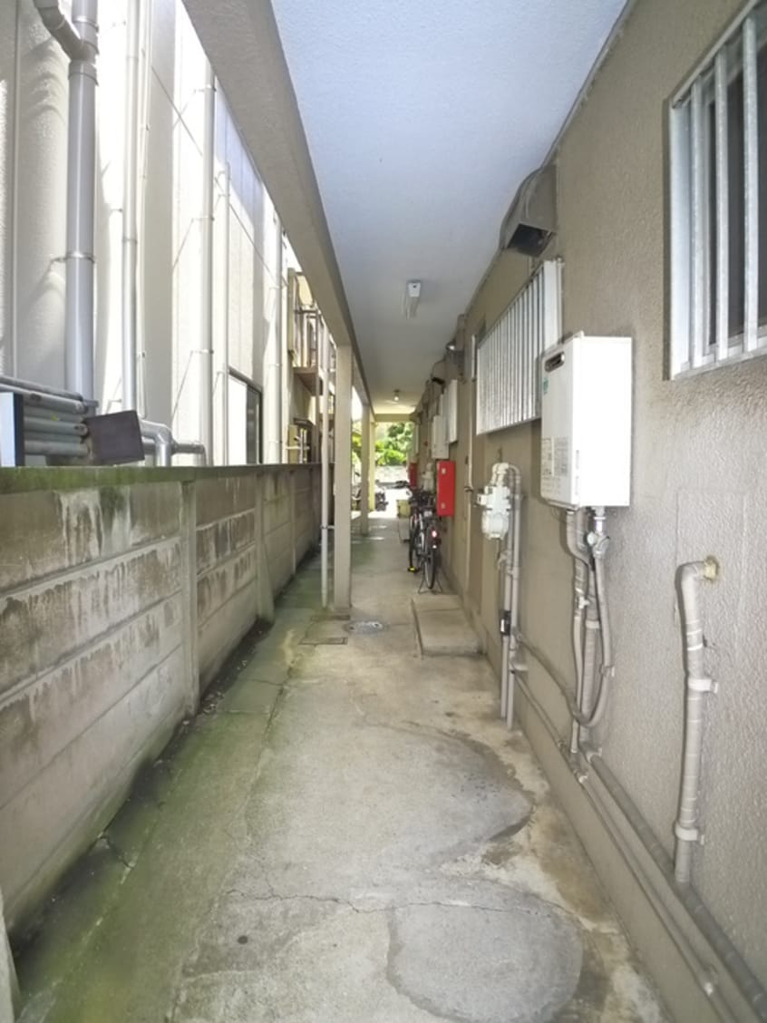 エントランス部分 コーポスズキ