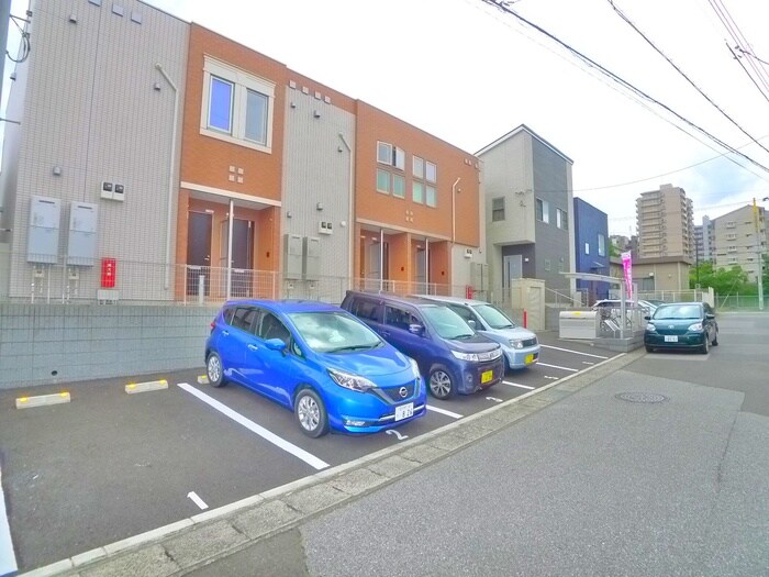 駐車場 パラシア