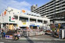 コーナンドイト朝霞店(電気量販店/ホームセンター)まで609m ビレッジ斎藤