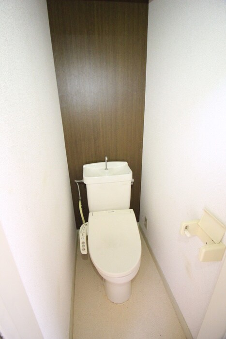 トイレ エバーグリーン白楽