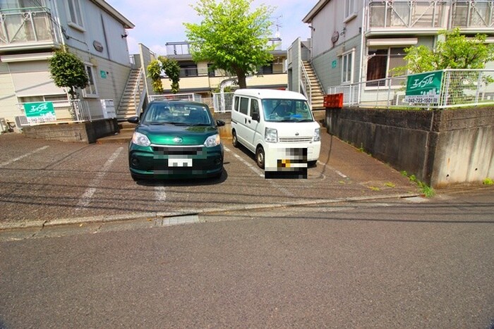 駐車場 アム－ル玉川学園Ｂ