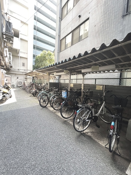駐輪場 シャトーモーリス