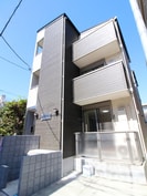 ＣＲＥＳＴの外観