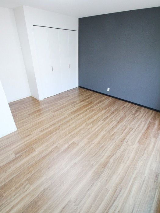 居室 ＣＲＥＳＴ