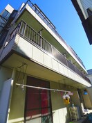 芝マナ―ハウスの外観