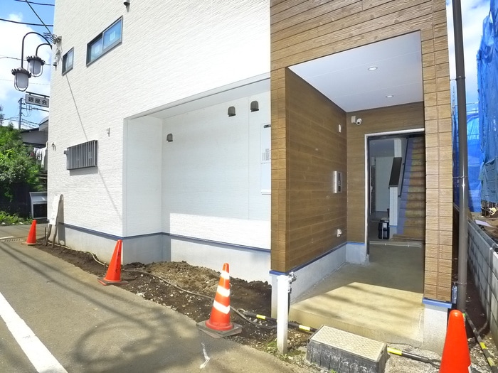 エントランス部分 コンフォルタ清瀬