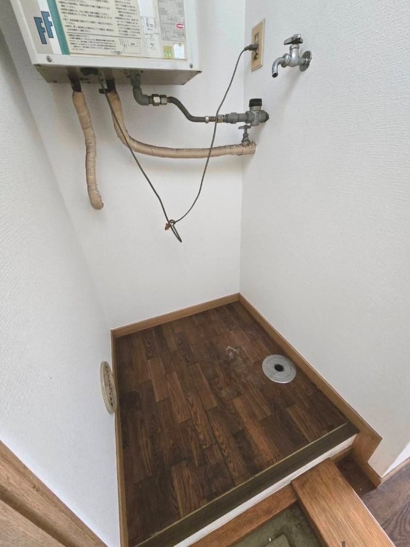 洗濯機置場 エステ－トロイヤル