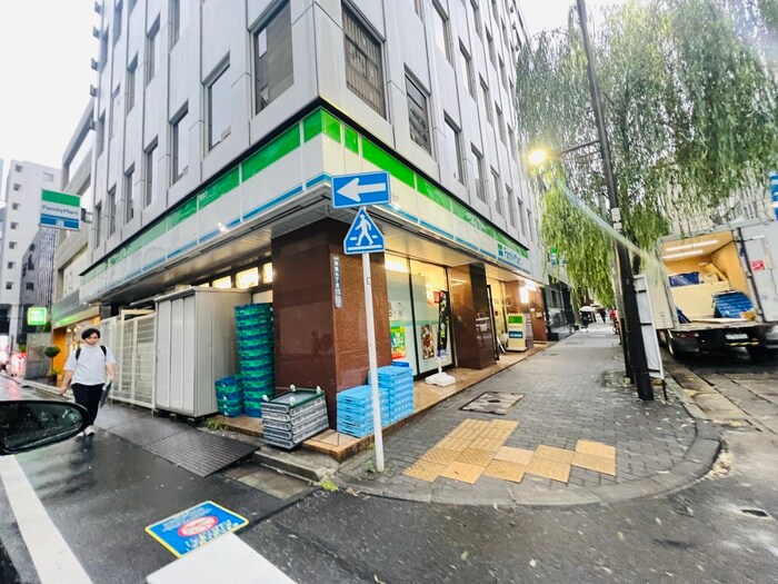 ファミリーマート(コンビニ)まで215m アネーロ銀座