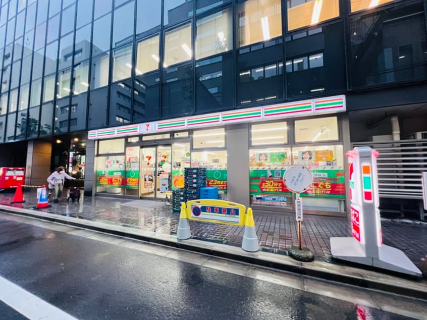 セブンイレブン(コンビニ)まで170m アネーロ銀座