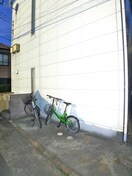 駐輪場 ブルゴーニュ・ハウス