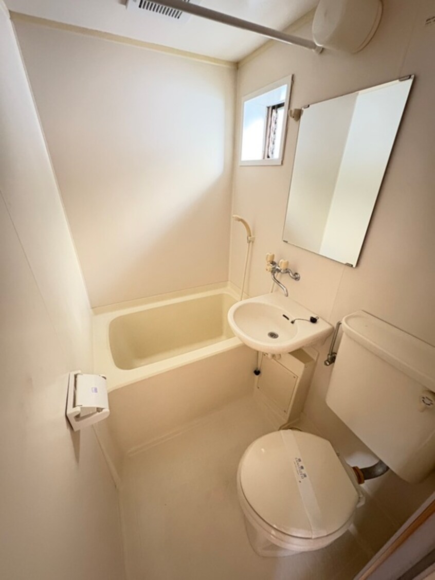 バス／シャワールーム等 ステ－ジ境南Ｂ