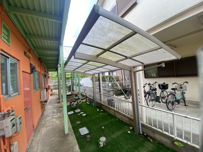 駐輪場 パインクレスト