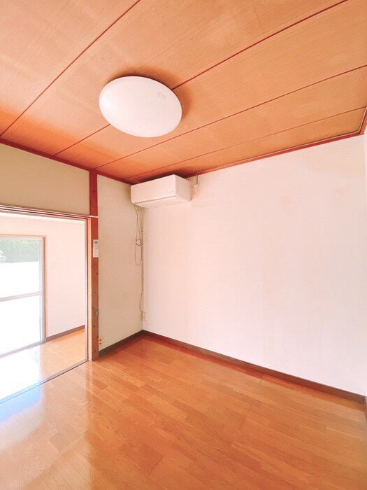 居室 パインクレスト