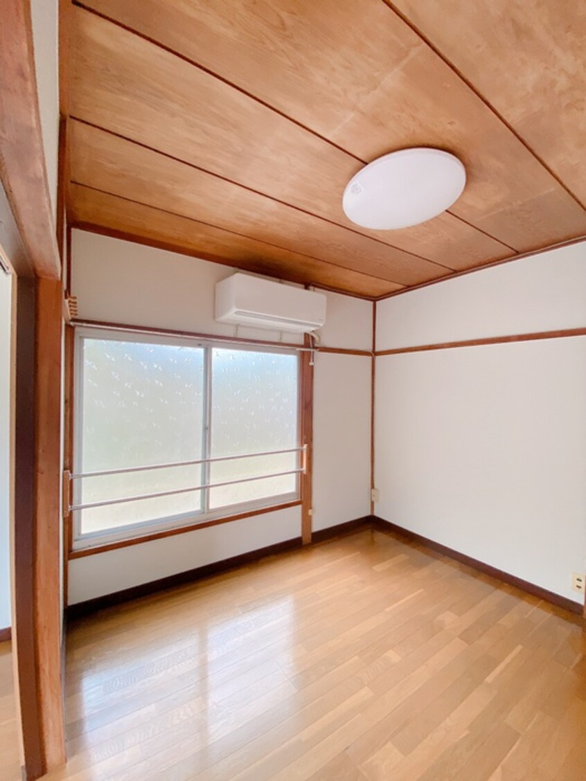 居室 パインクレスト