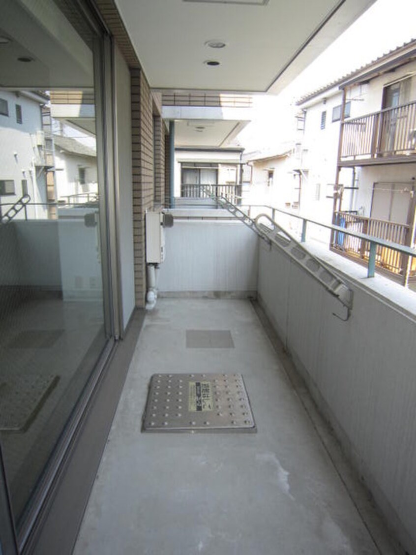 ベランダ・バルコニー ＬＡＮＡＩ　ＣＯＵＲＴ２５