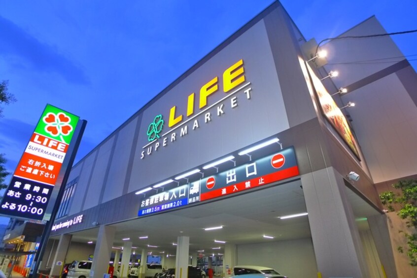 ライフ(スーパー)まで140m ＬＡＮＡＩ　ＣＯＵＲＴ２５