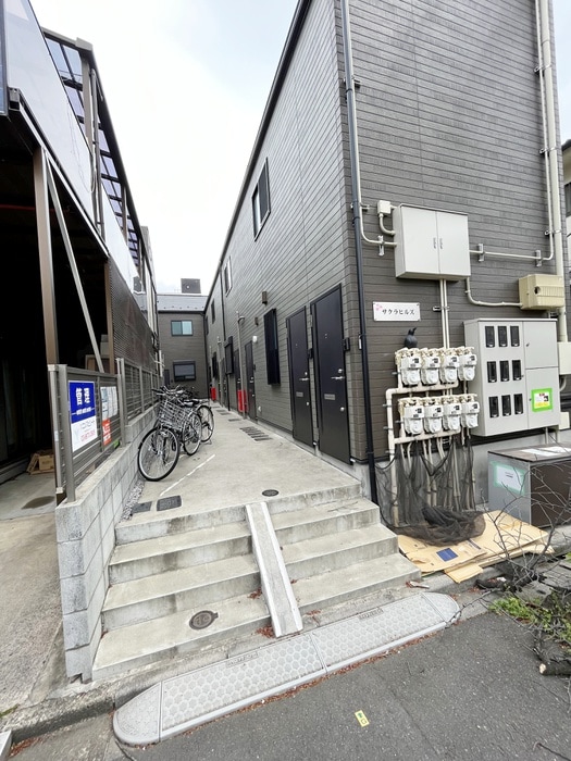 エントランス部分 サクラヒルズ
