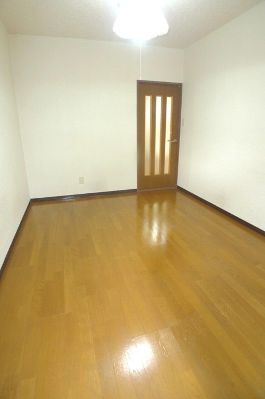 居室 フォ－シ－ズン