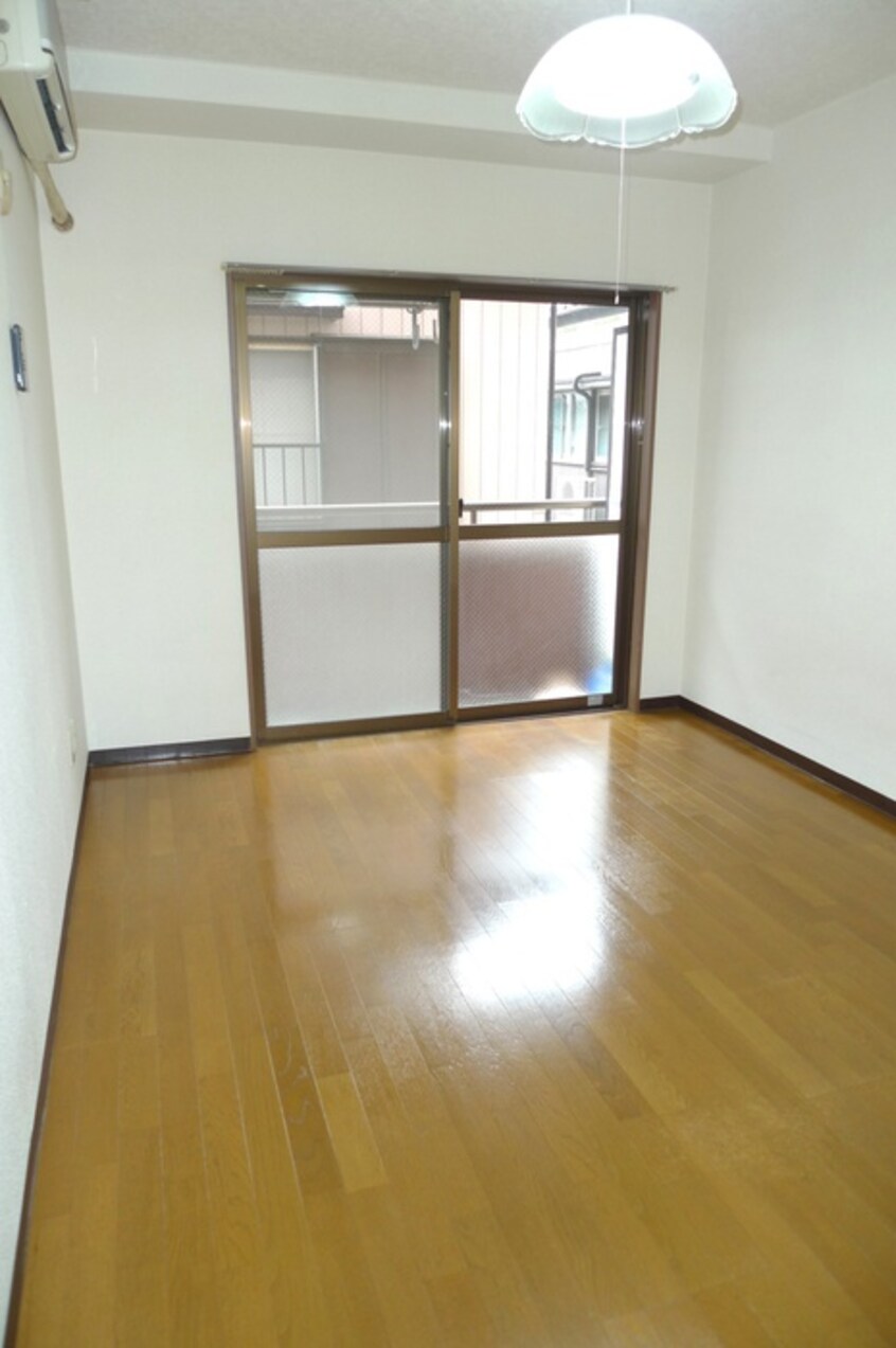 室内からの展望 フォ－シ－ズン