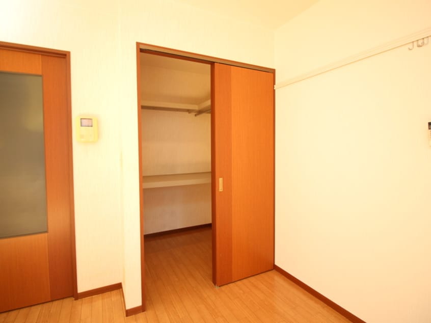 収納 エクレ－ル新川崎