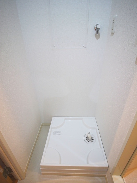 洗濯機置場 ル－ミ－元町