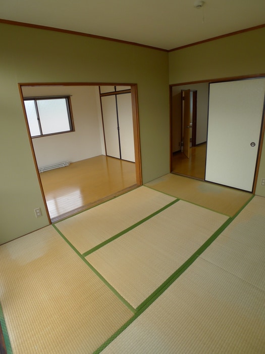 居室 サンハイム岸町