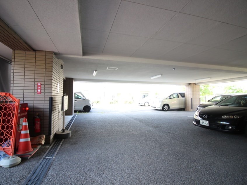 駐車場 グランドヒル高橋