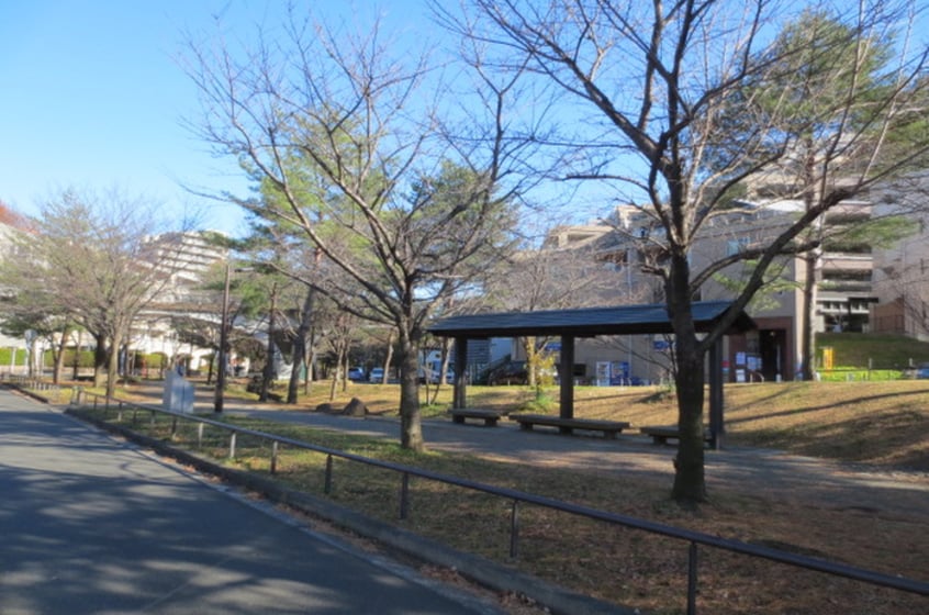 山田富士公園(公園)まで584m グランドヒル高橋